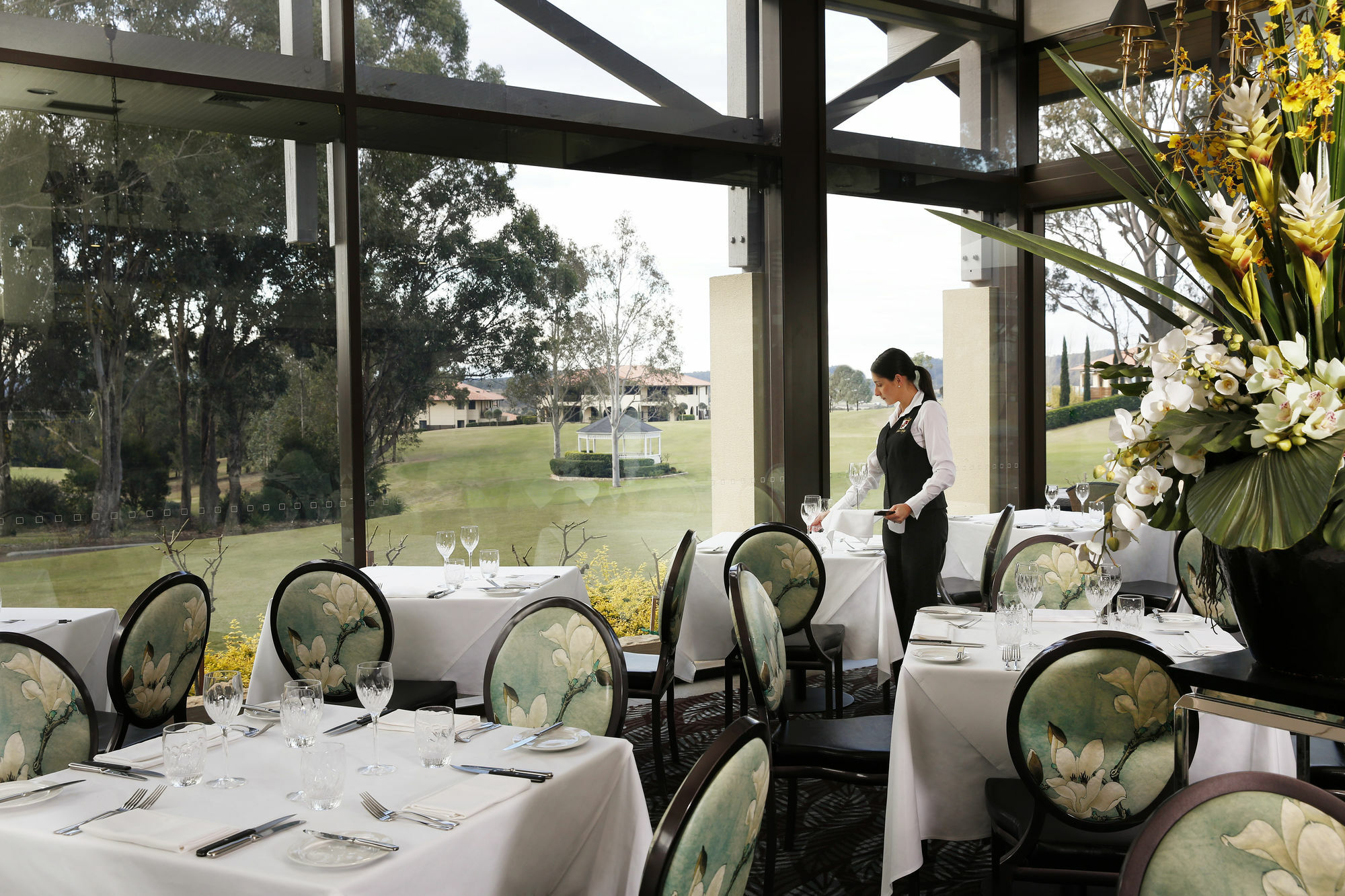 Chateau Elan At The Vintage Pokolbin Exterior foto The restaurant at the clubhouse